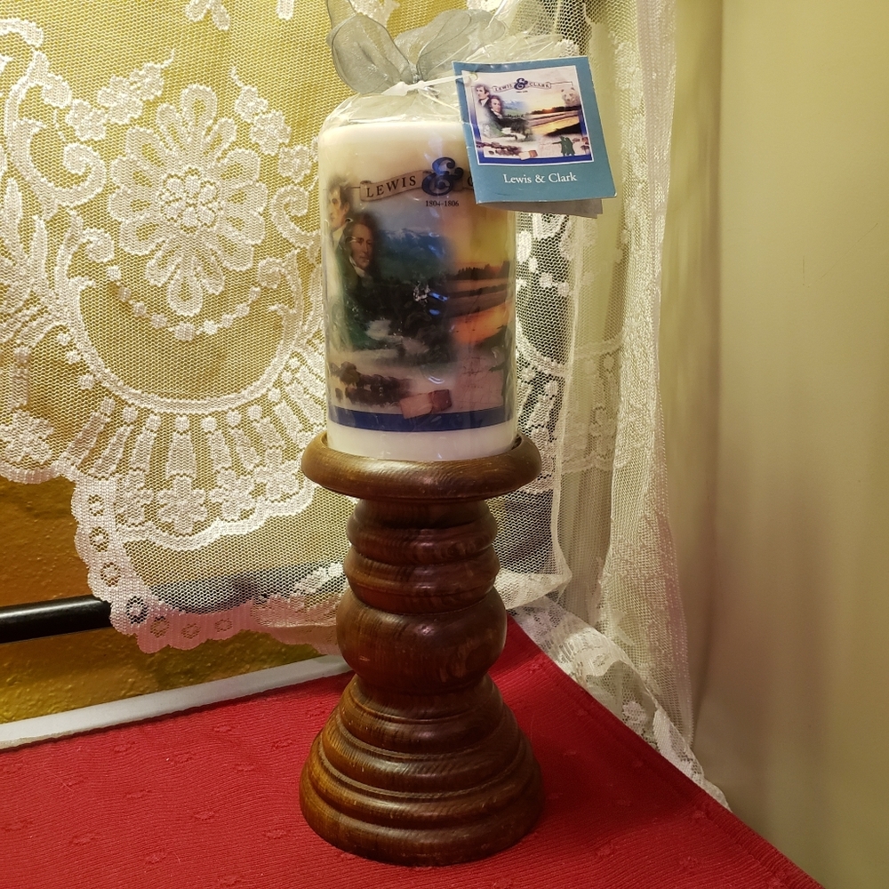 NWT Vtg Candle & Wooden Pedestal/Holder Lewis & Clark - Picture 8 of 14
